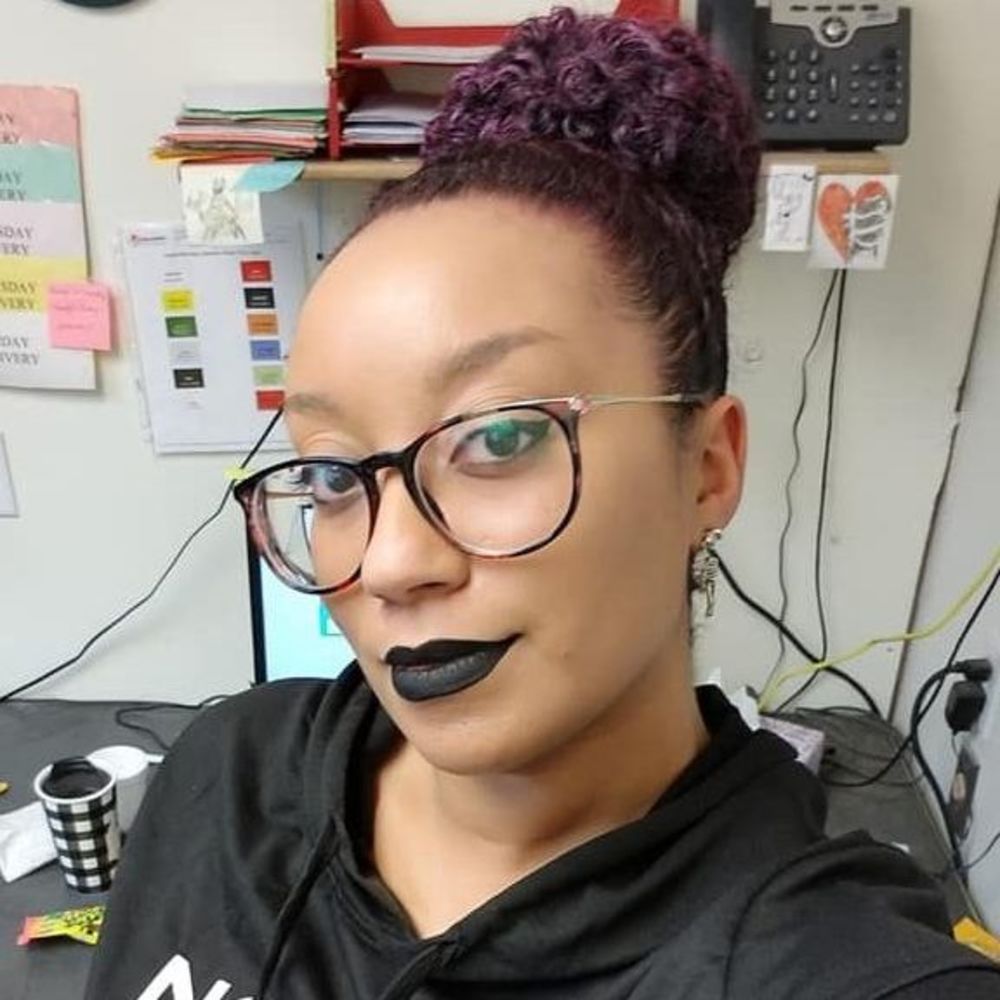 Meet your Posher, Ramona